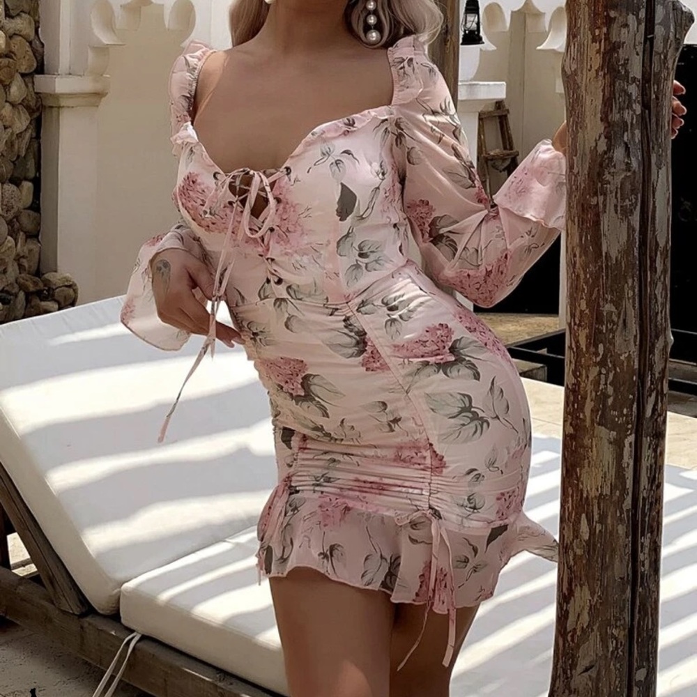 Floral Rouched Dress - Picture 3 of 6